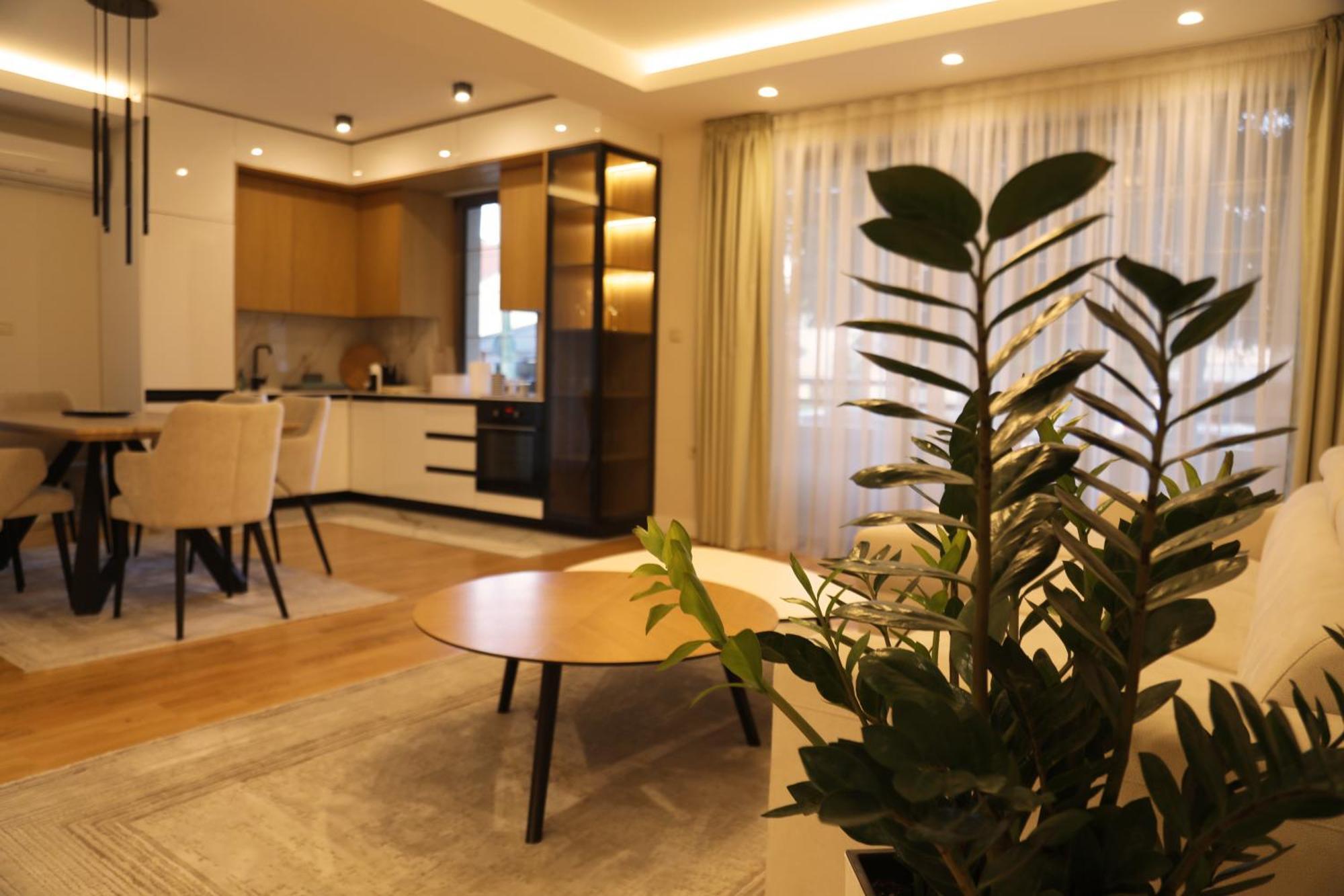 Brand New Lux Apartment سكوبجي المظهر الخارجي الصورة