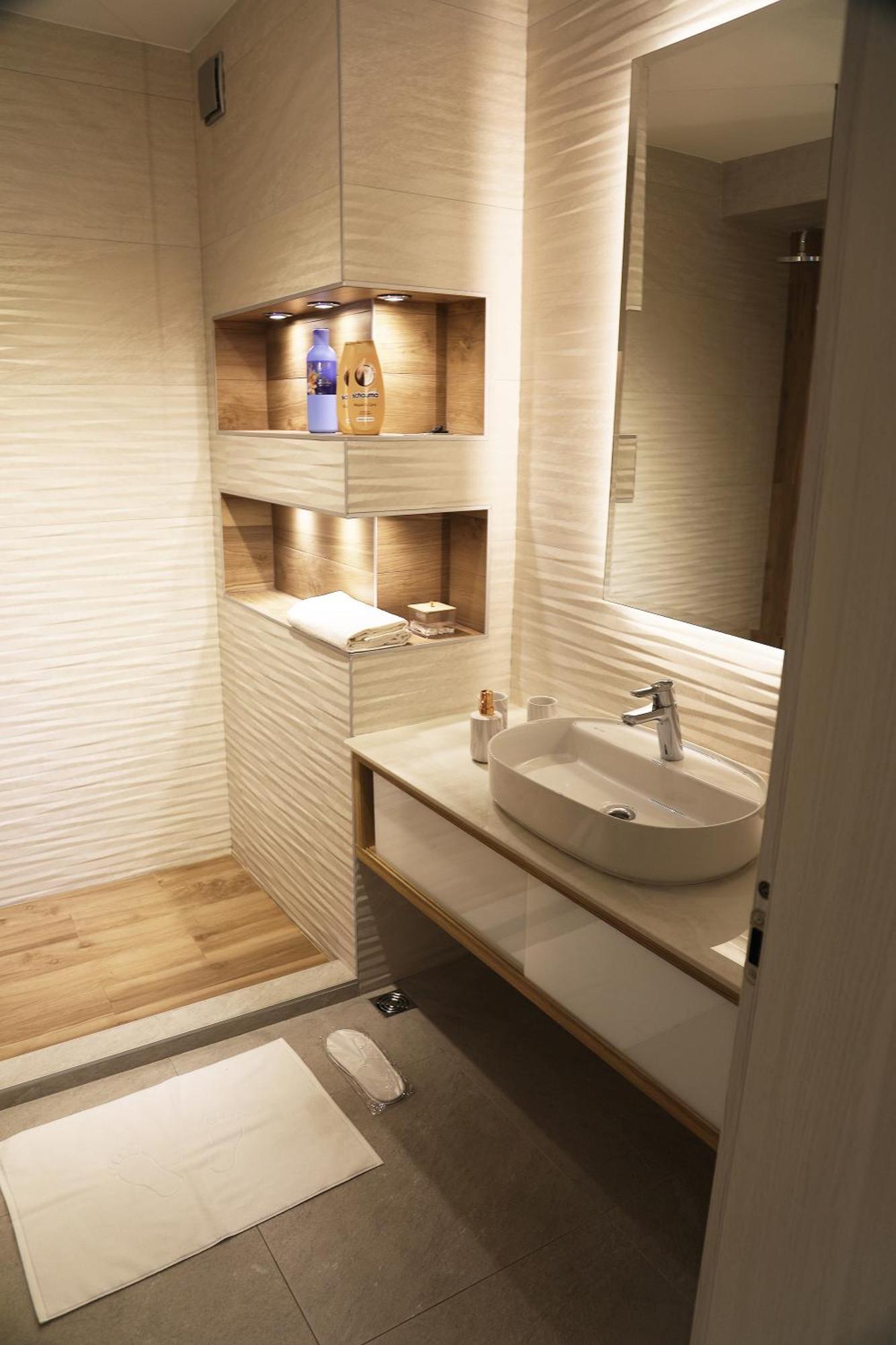 Brand New Lux Apartment سكوبجي المظهر الخارجي الصورة